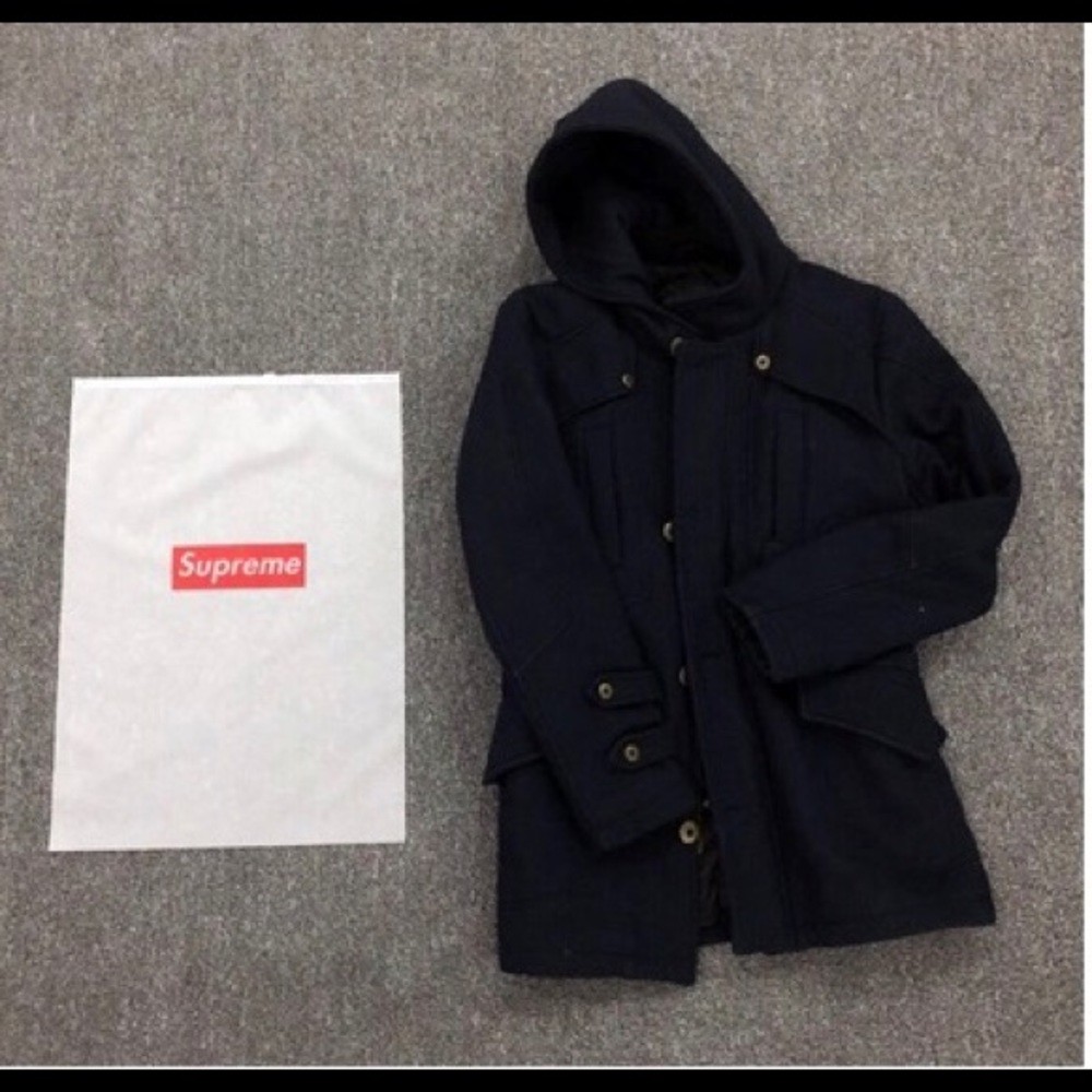 Supreme organizing bags.